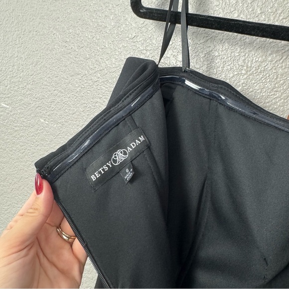 Betsy & Adam Black Ruffle Off-Shoulder Mermaid Gown Black Sz 6 - Picture 11 of 16